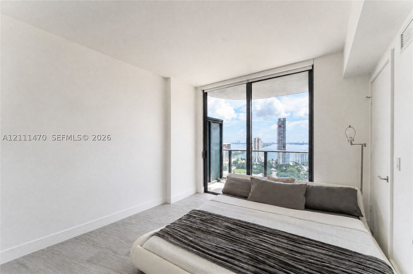 121 NE 34th St #2204, Miami FL 33137