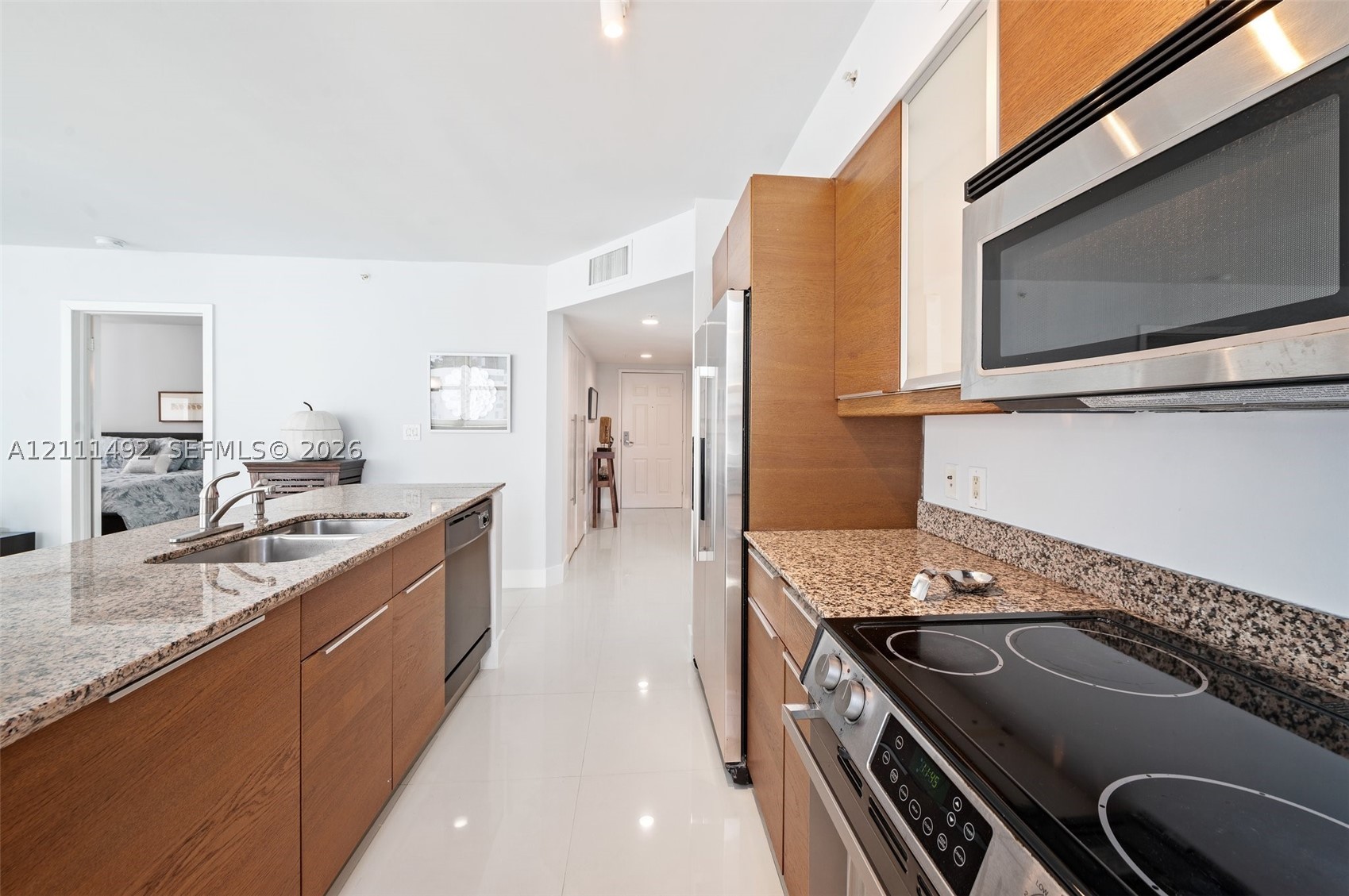 1155 Brickell Bay Dr #1001, Miami FL 33131