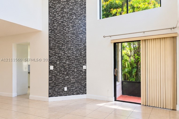 3539 W Inverrary Blvd W #1, Lauderhill FL 33319