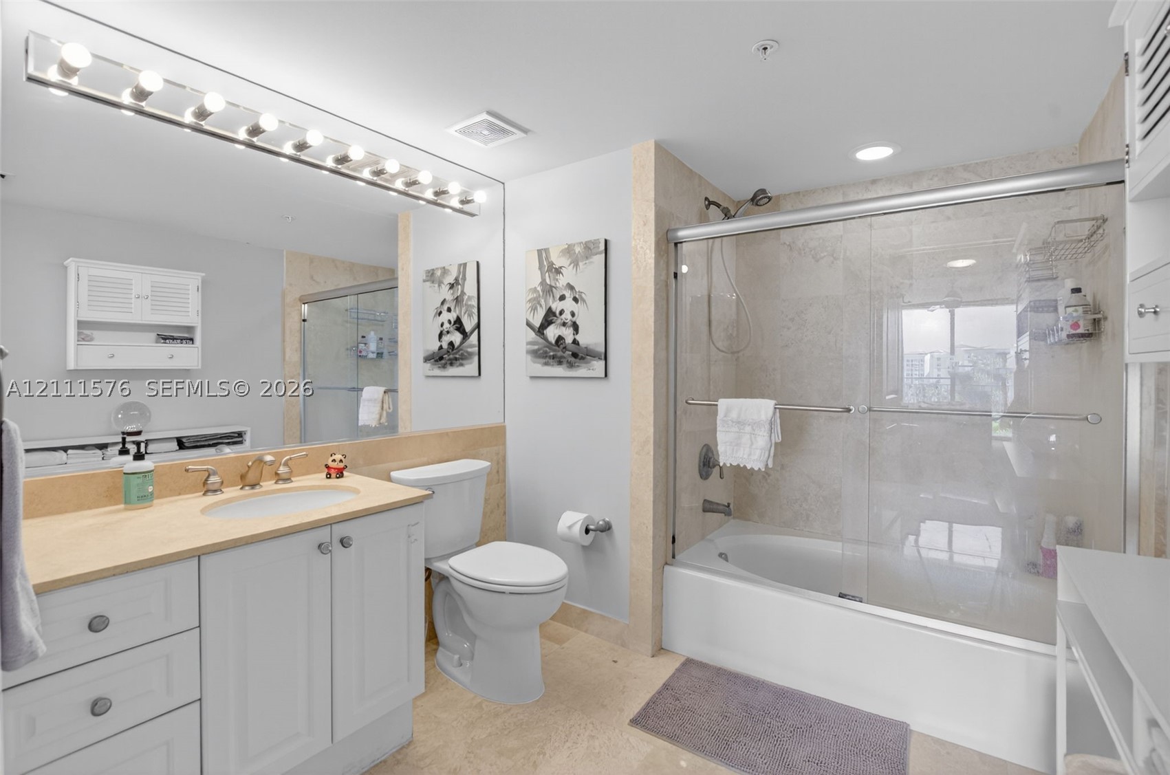 99 SE Mizner Blvd #821, Boca Raton FL 33432