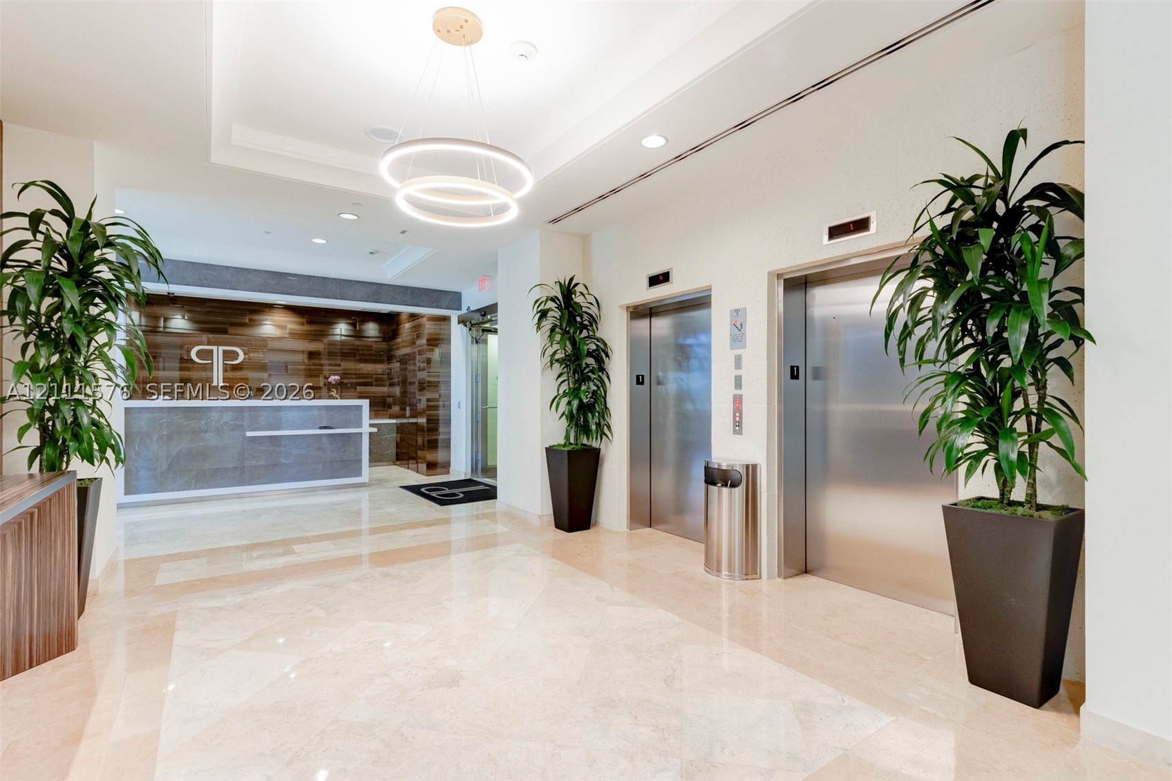 99 SE Mizner Blvd #821, Boca Raton FL 33432