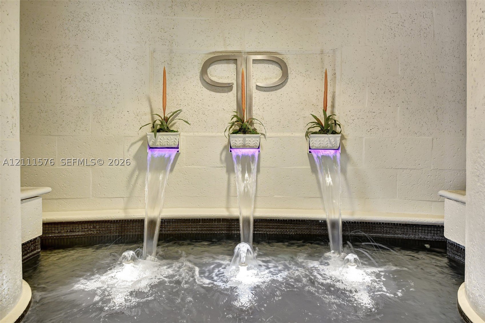 99 SE Mizner Blvd #821, Boca Raton FL 33432