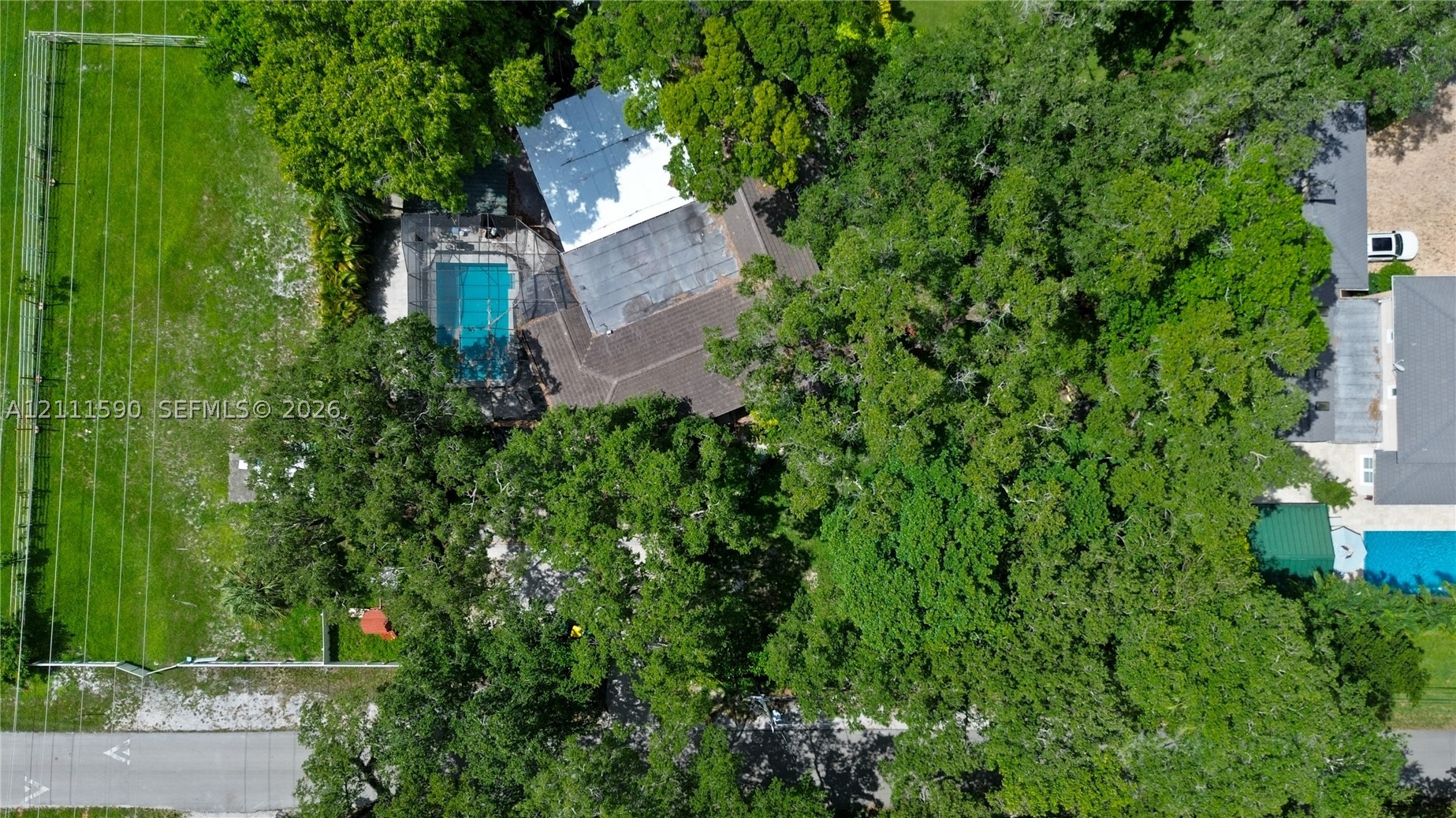 5501 Woodland Ln, Dania Beach FL 33312