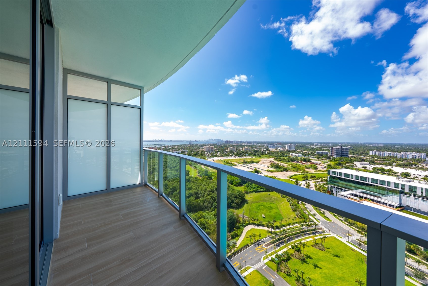 2411 Laguna Cir #2506, North Miami FL 33181