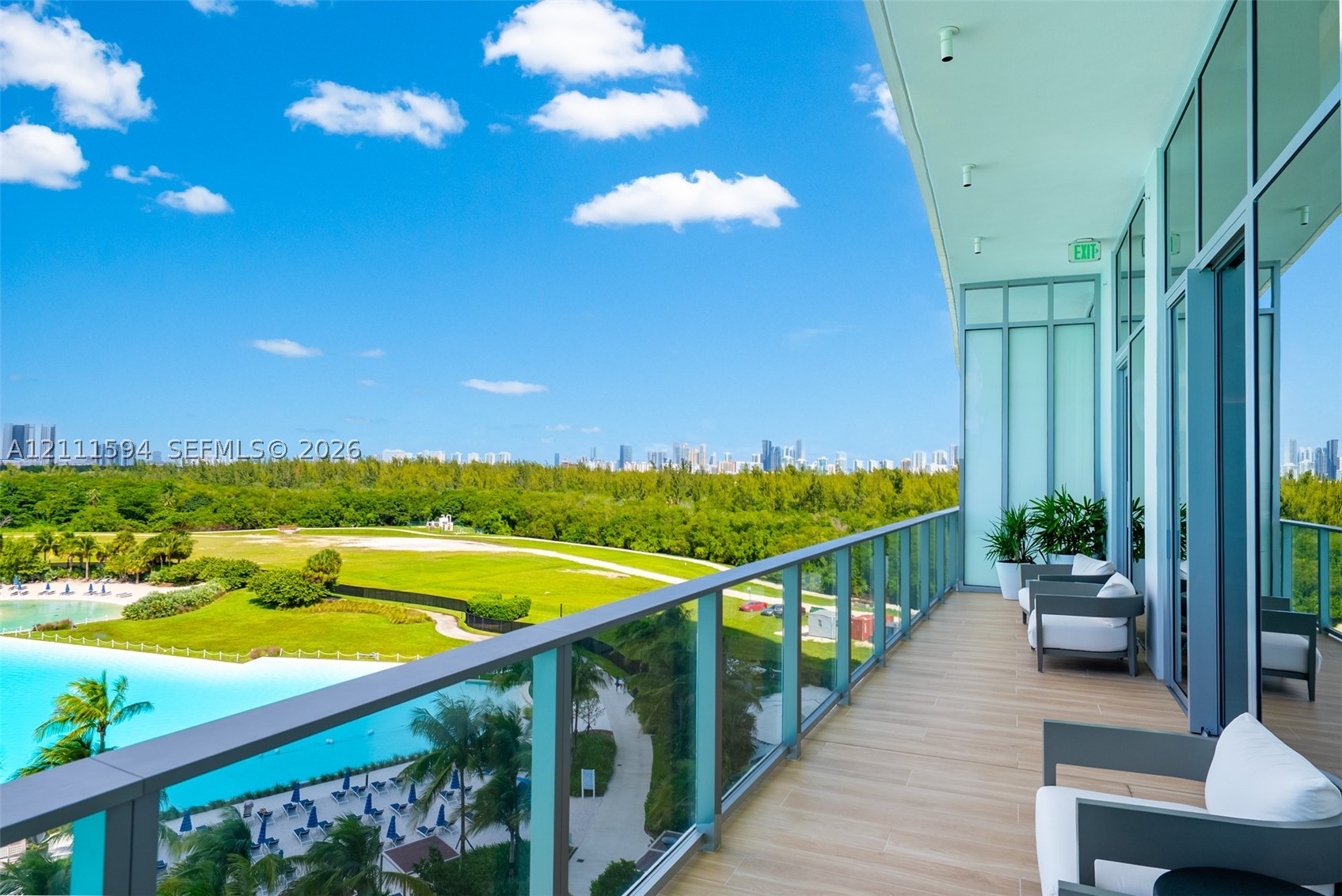 2411 Laguna Cir #2506, North Miami FL 33181