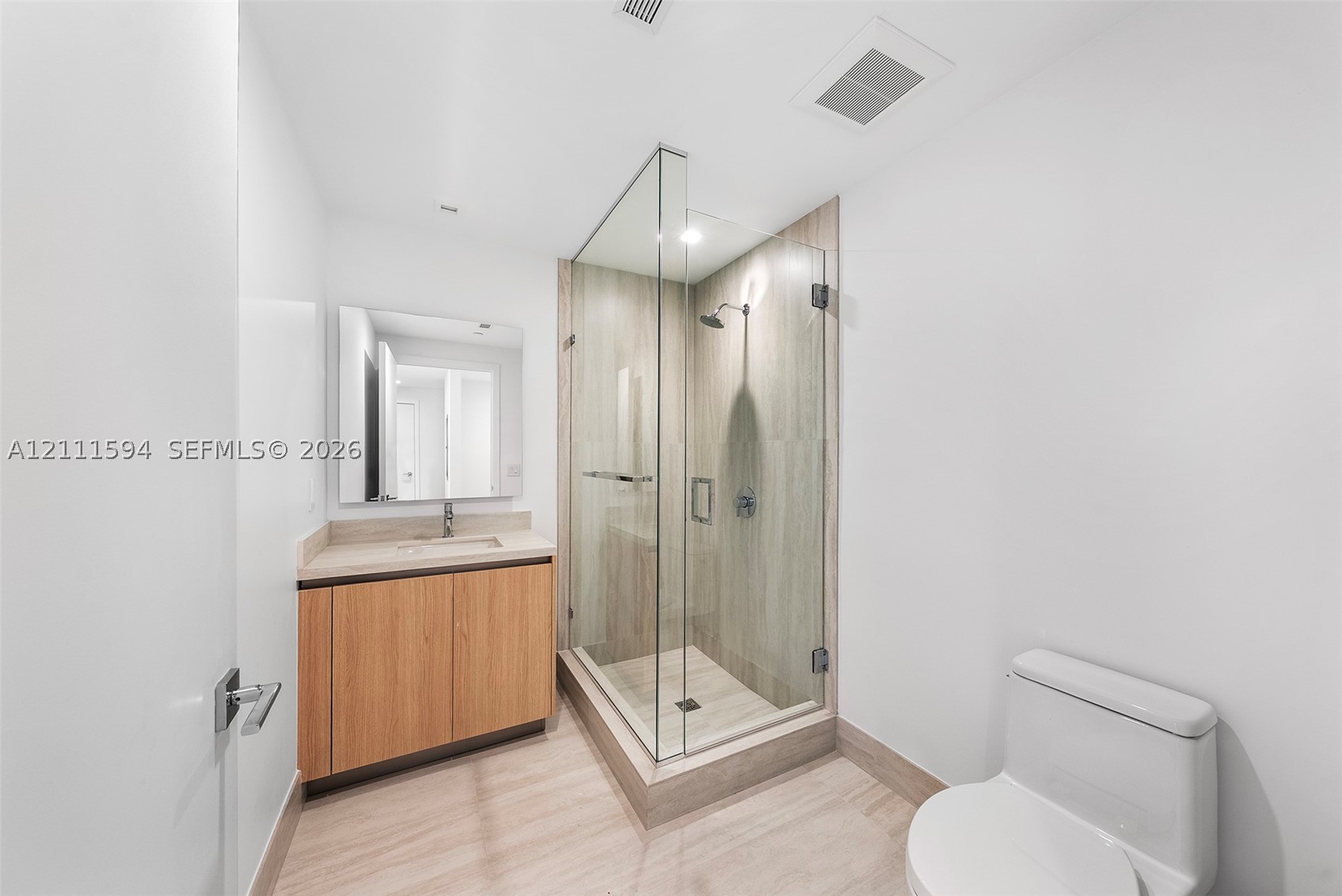 2411 Laguna Cir #2506, North Miami FL 33181