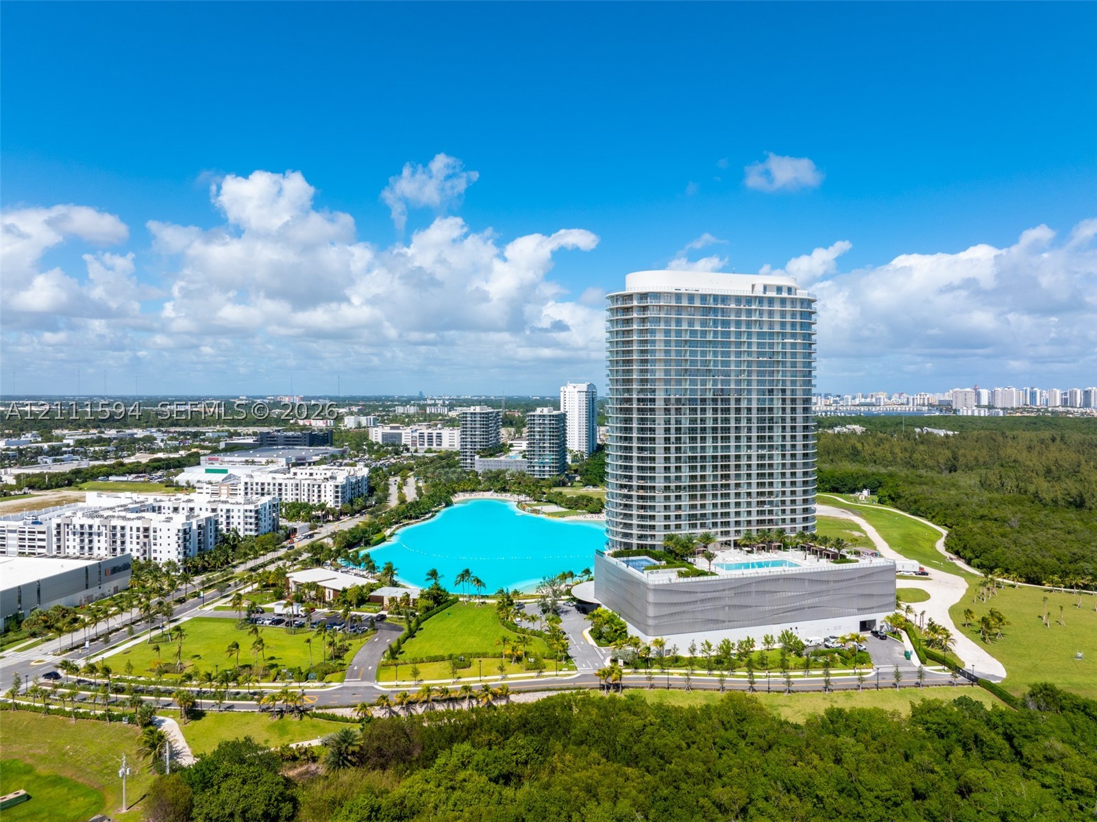 2411 Laguna Cir #2506, North Miami FL 33181