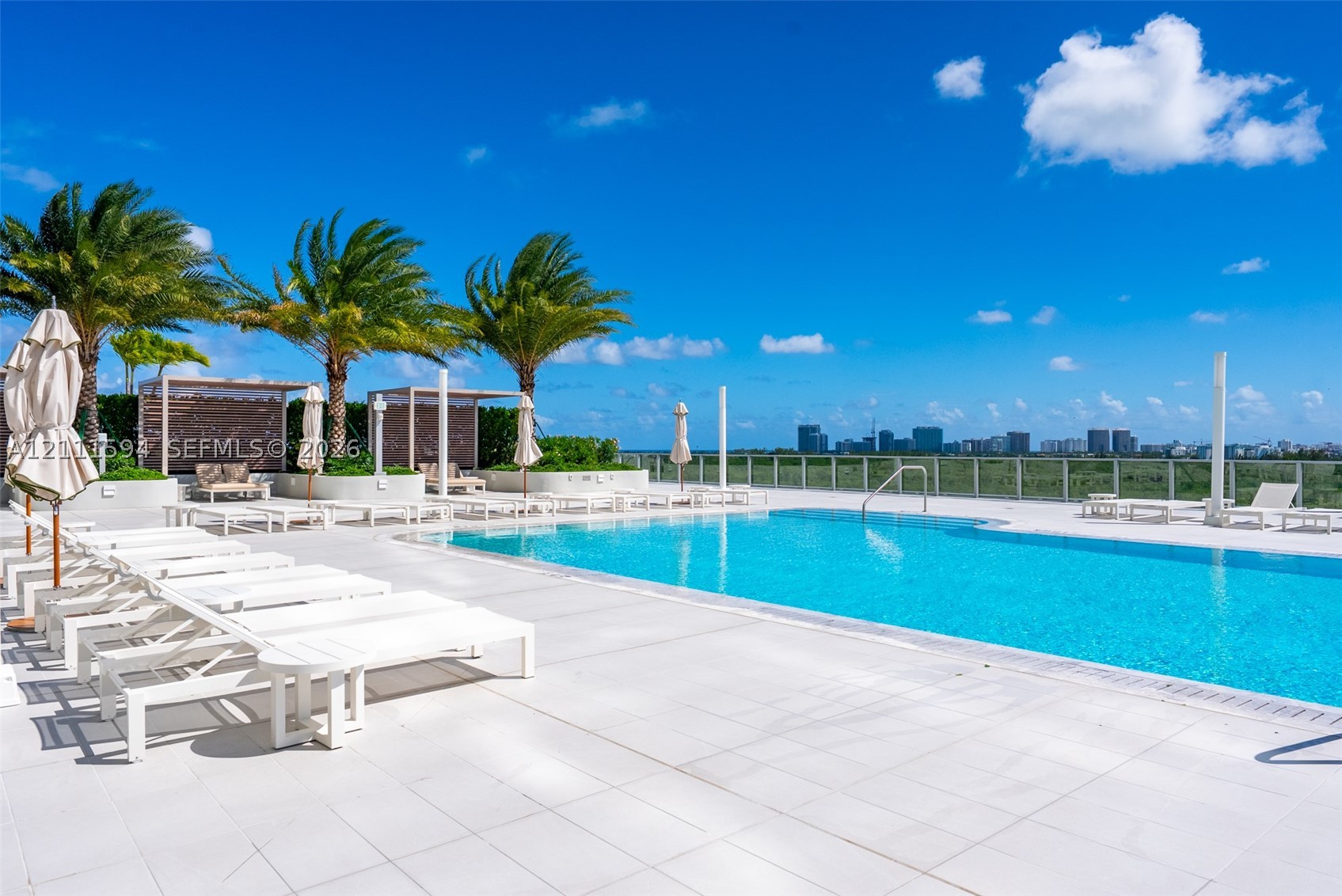 2411 Laguna Cir #2506, North Miami FL 33181