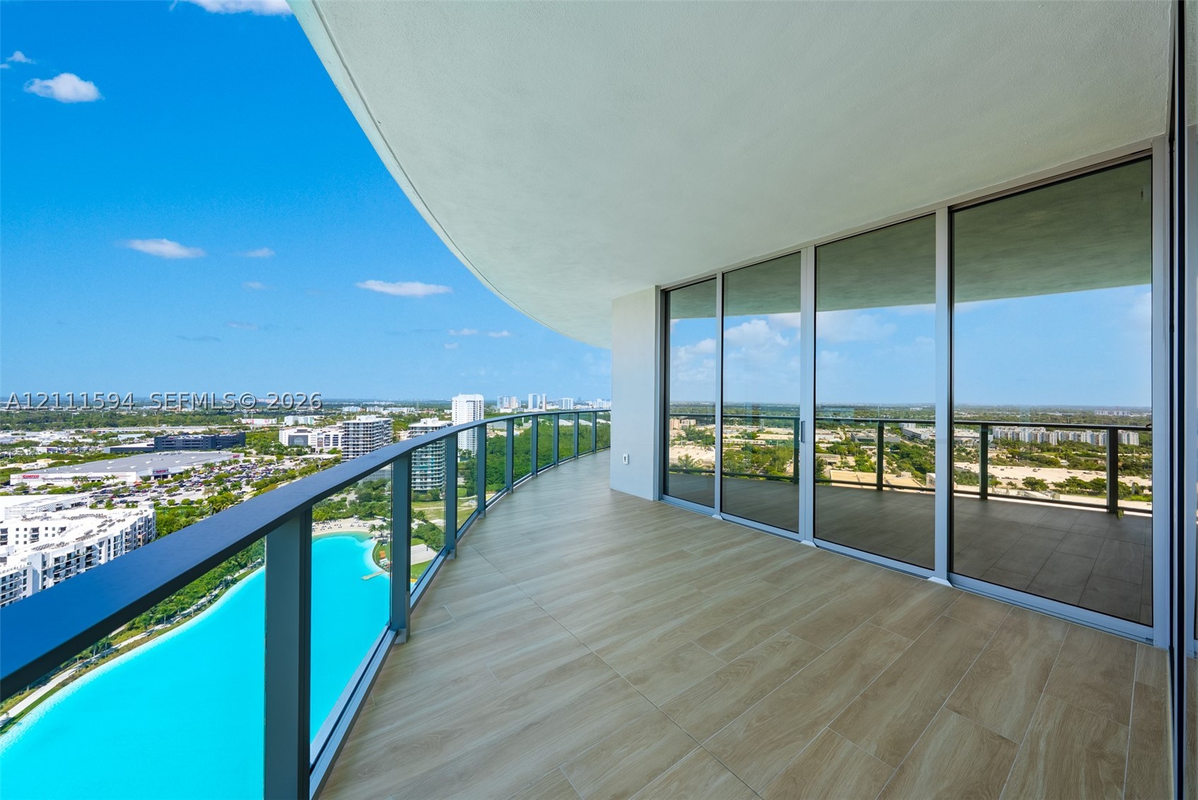 2411 Laguna Cir #2506, North Miami FL 33181