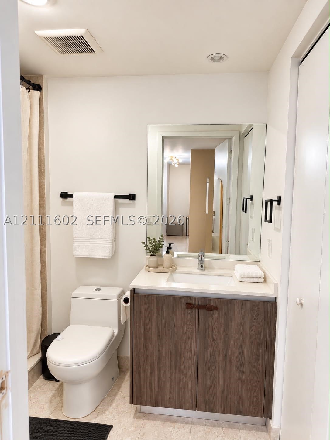 488 NE 18th St #2009, Miami FL 33132