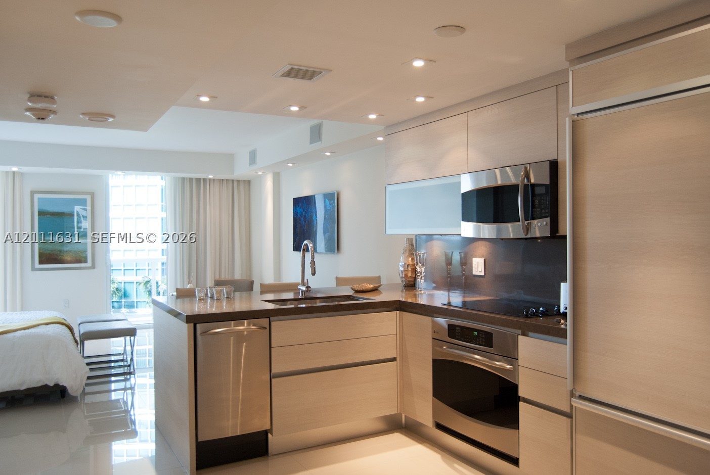 10275 E Collins Ave #603, Bal Harbour FL 33154