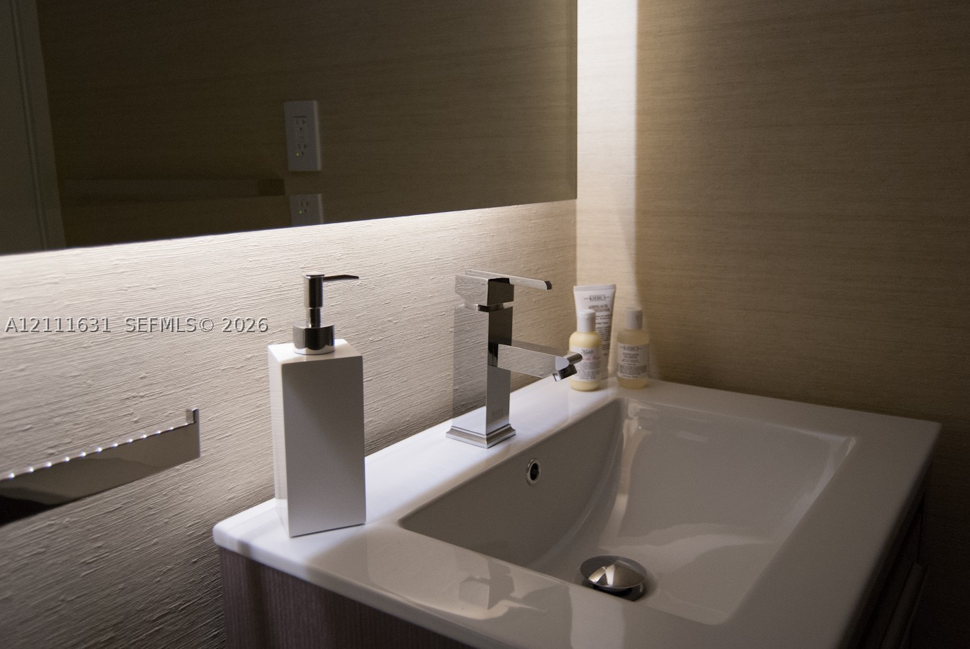10275 E Collins Ave #603, Bal Harbour FL 33154