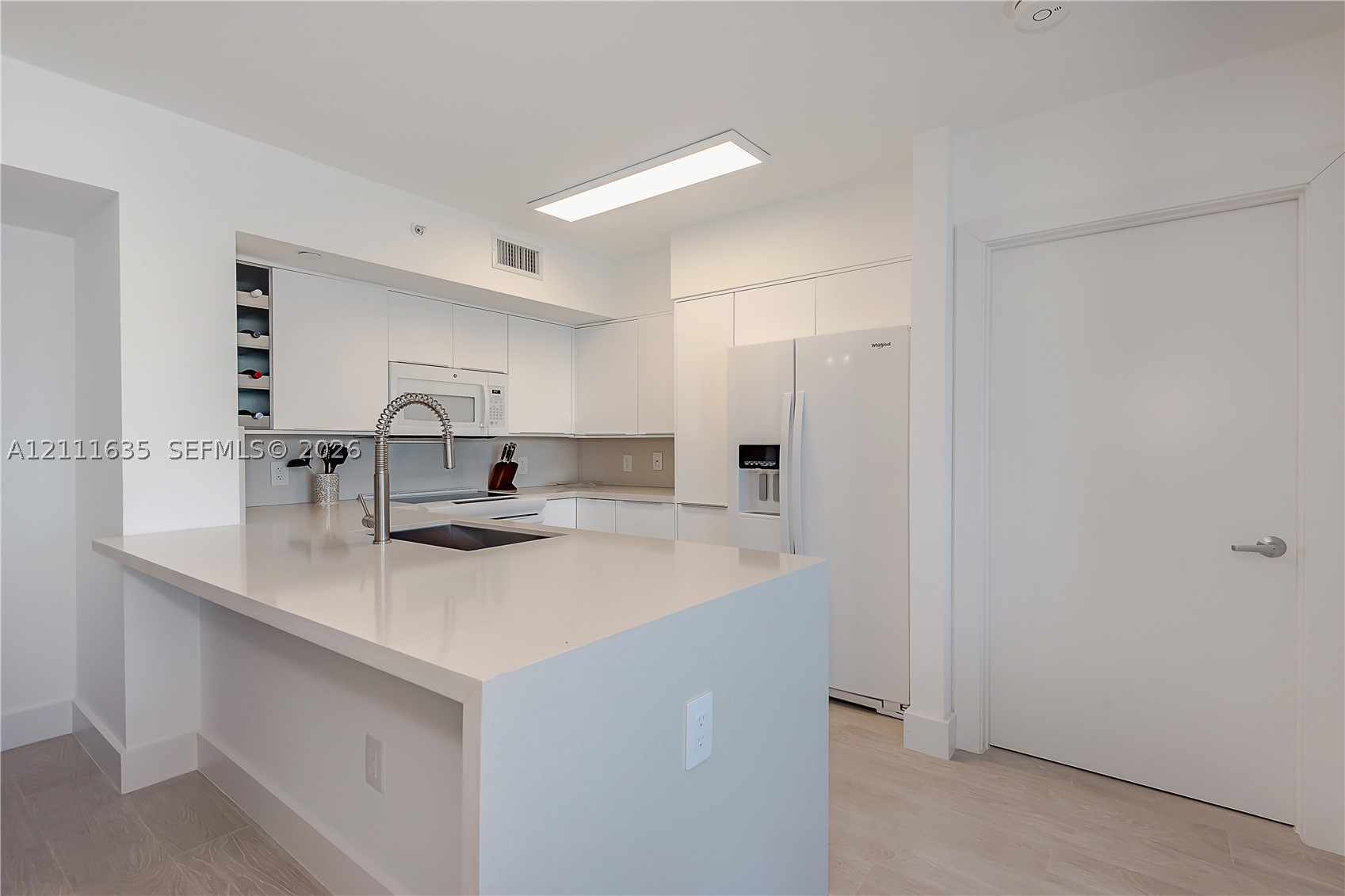 90 Alton Rd #2410, Miami Beach FL 33139