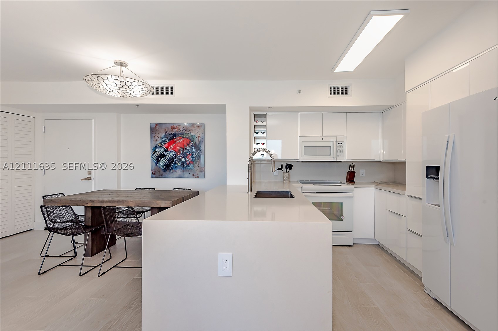 90 Alton Rd #2410, Miami Beach FL 33139