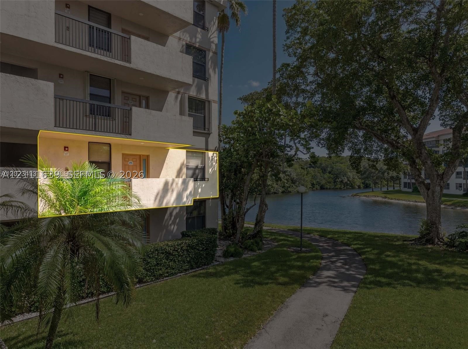 2768 S Carambola Cir S #206, Coconut Creek FL 33066