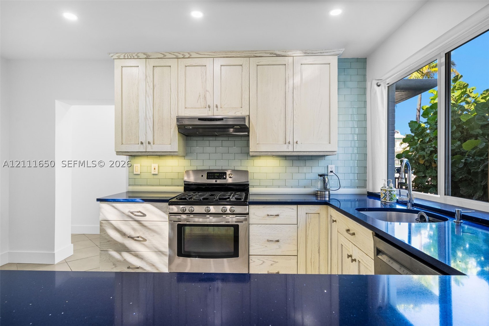 338 Taylor St #1, Hollywood FL 33019