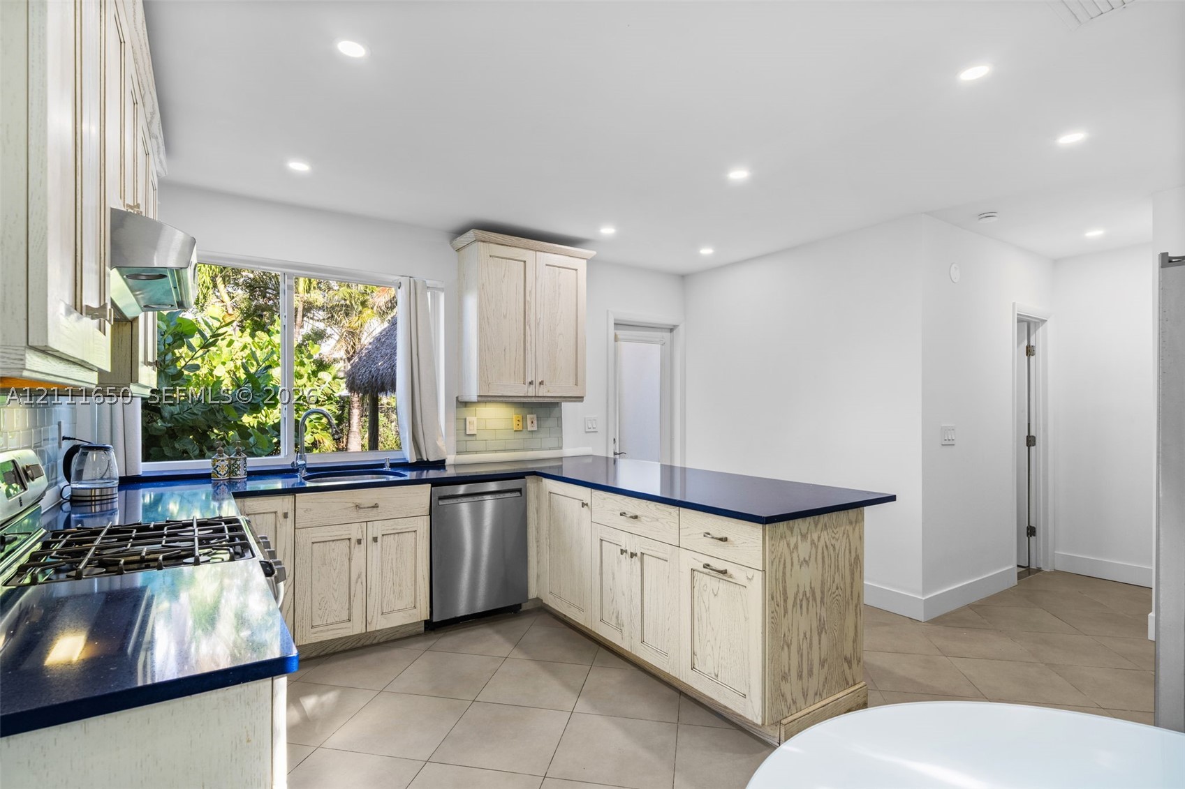 338 Taylor St #1, Hollywood FL 33019