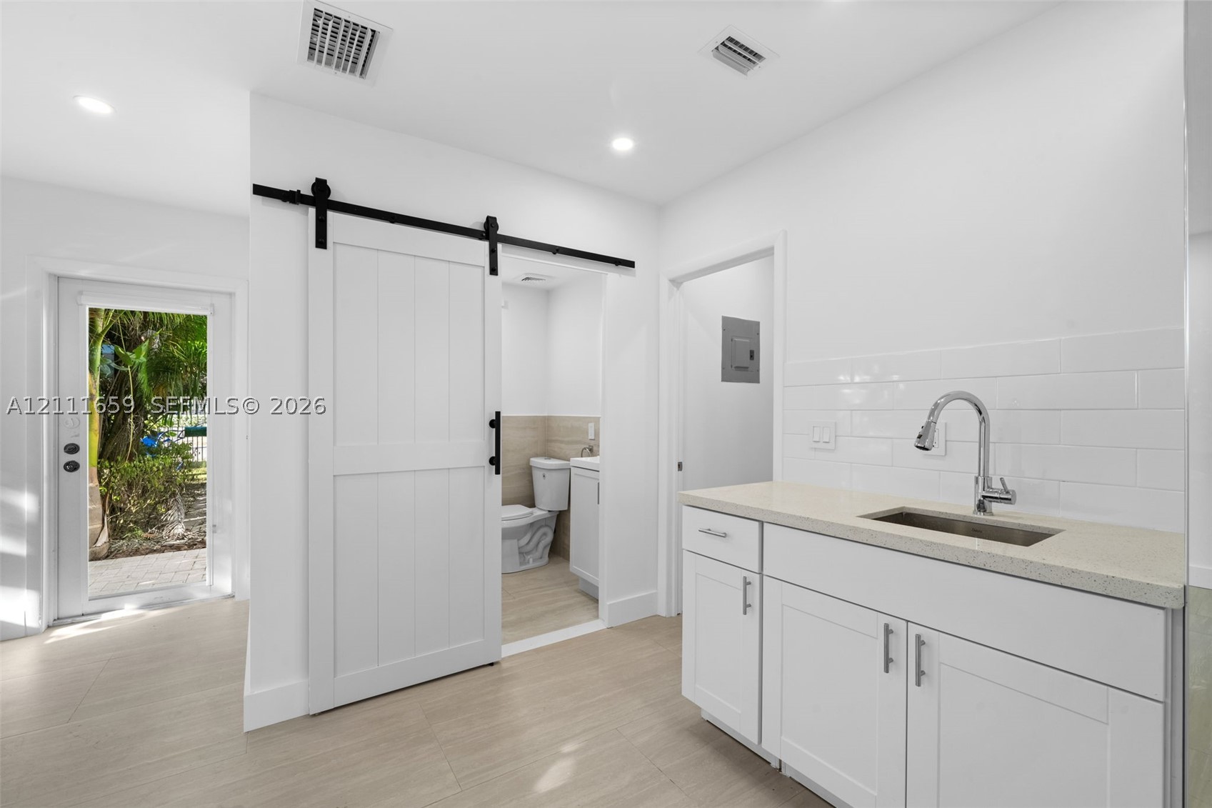 338 Taylor St #2, Hollywood FL 33019