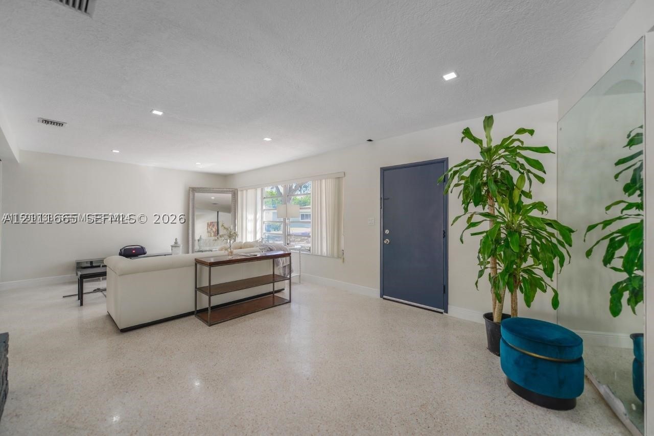 12520 NE Miami Pl #0, North Miami FL 33161