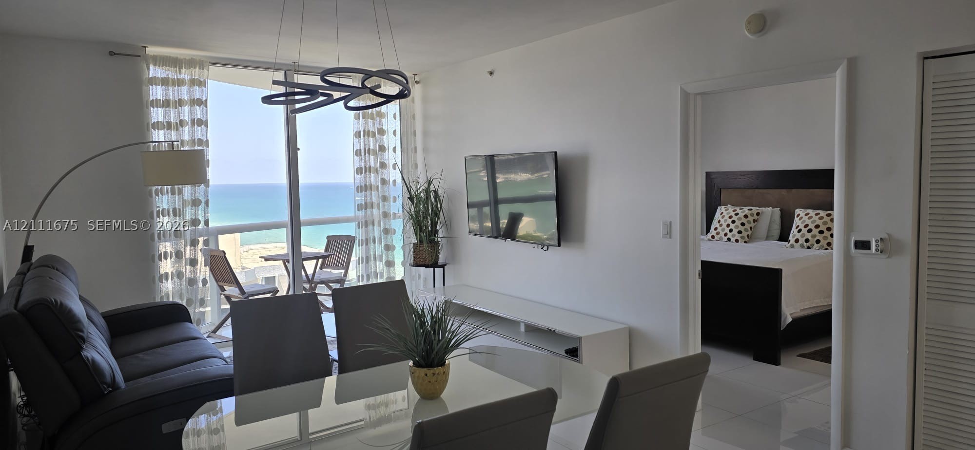 6365 Collins Ave #2209, Miami Beach FL 33141