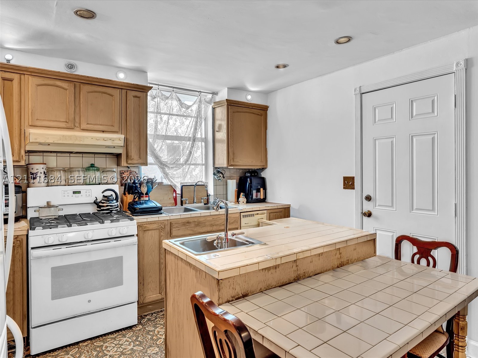 503 12th St #5, Miami Beach FL 33139