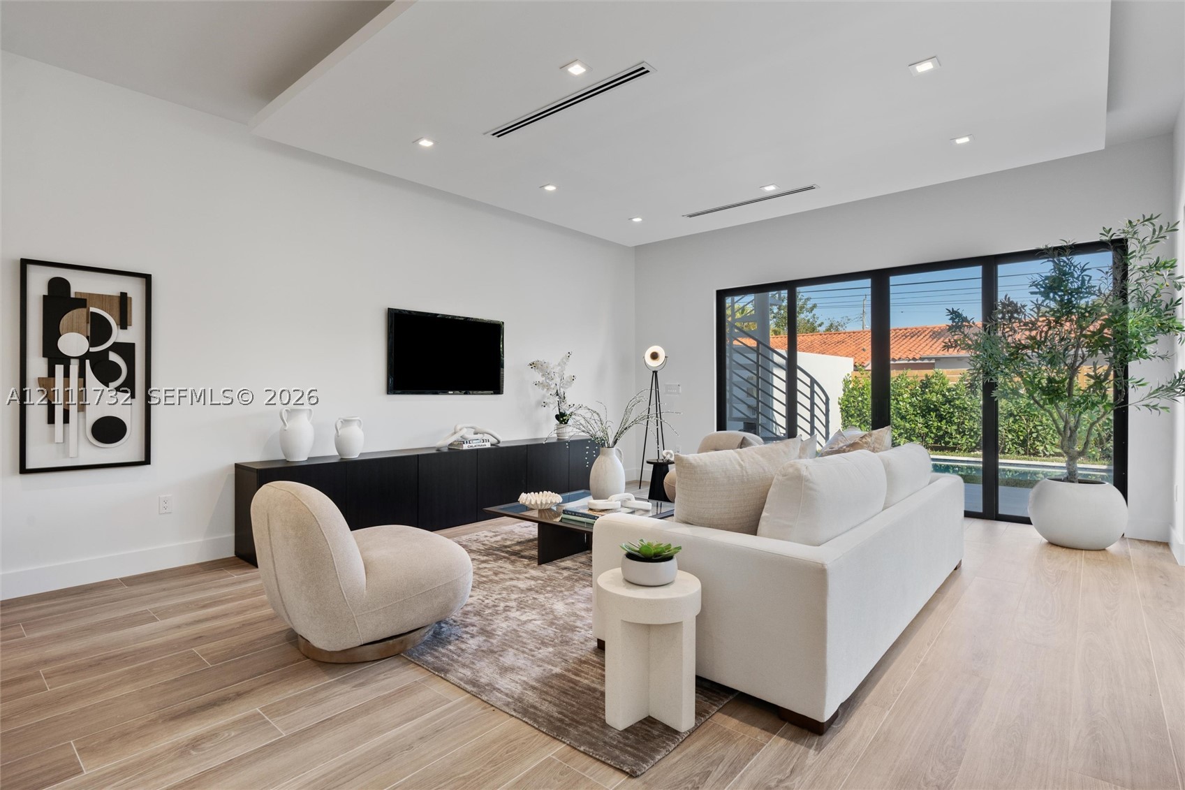 1247 SW 13th Ave, Miami FL 33135