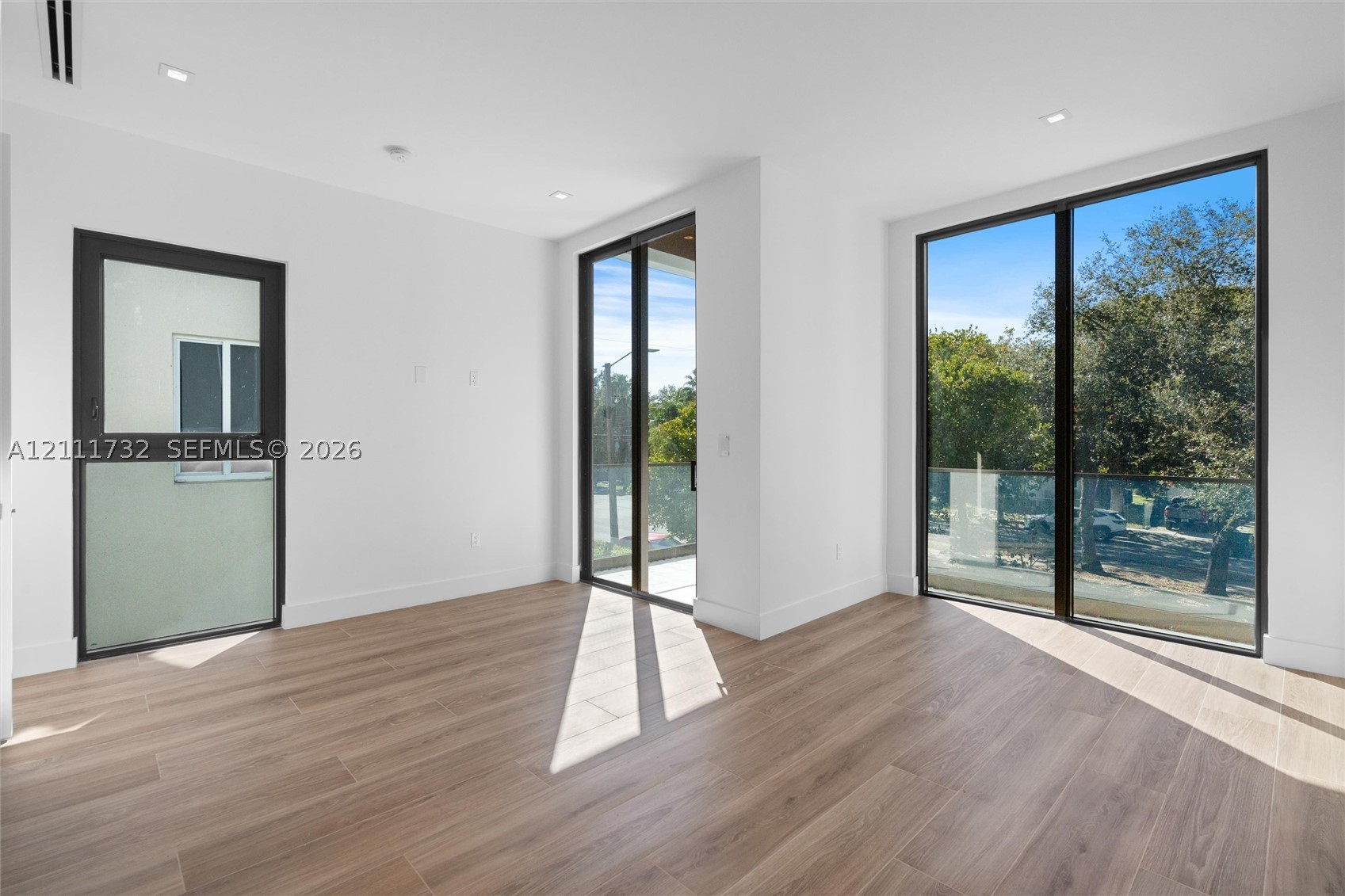 1247 SW 13th Ave, Miami FL 33135