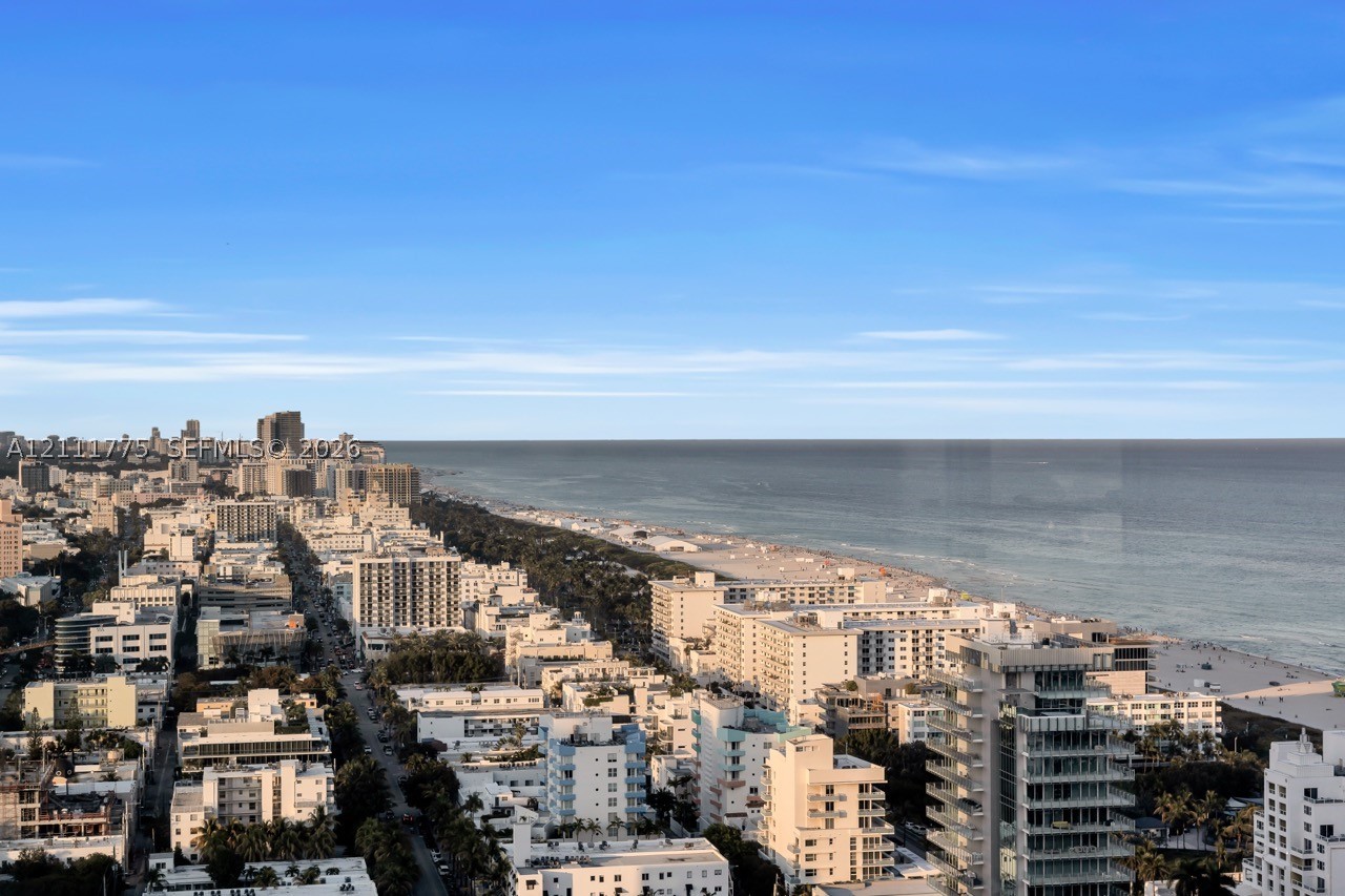 300 S Pointe Dr #3105, Miami Beach FL 33139