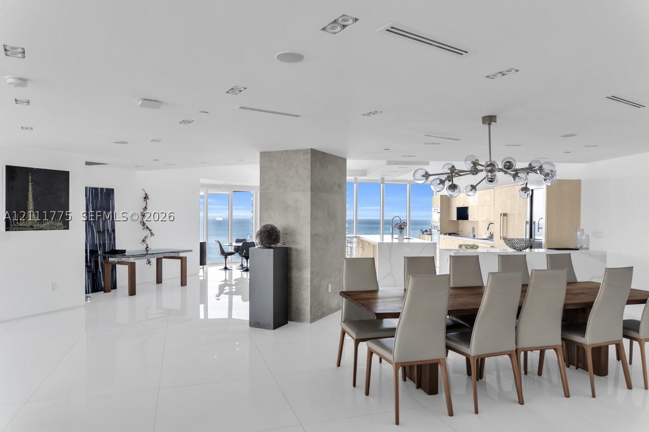 300 S Pointe Dr #3105, Miami Beach FL 33139