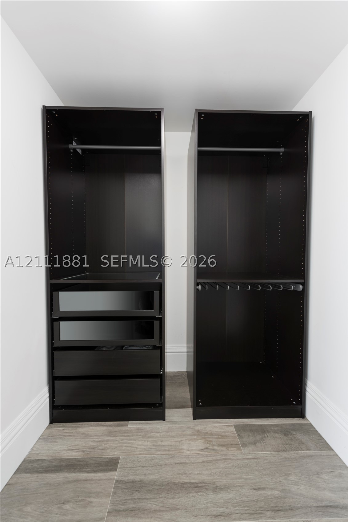 1300 Brickell Bay Dr #1909, Miami FL 33131