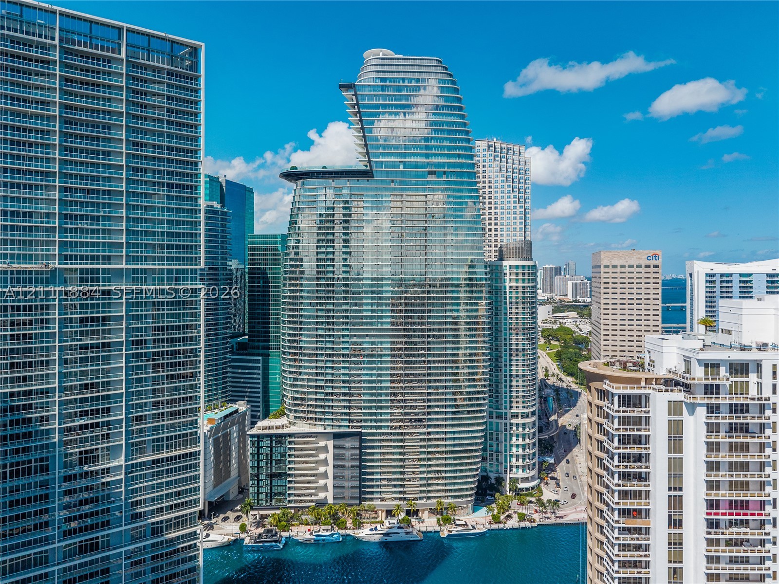 300 Biscayne Boulevard Way #3501E, Miami FL 33131