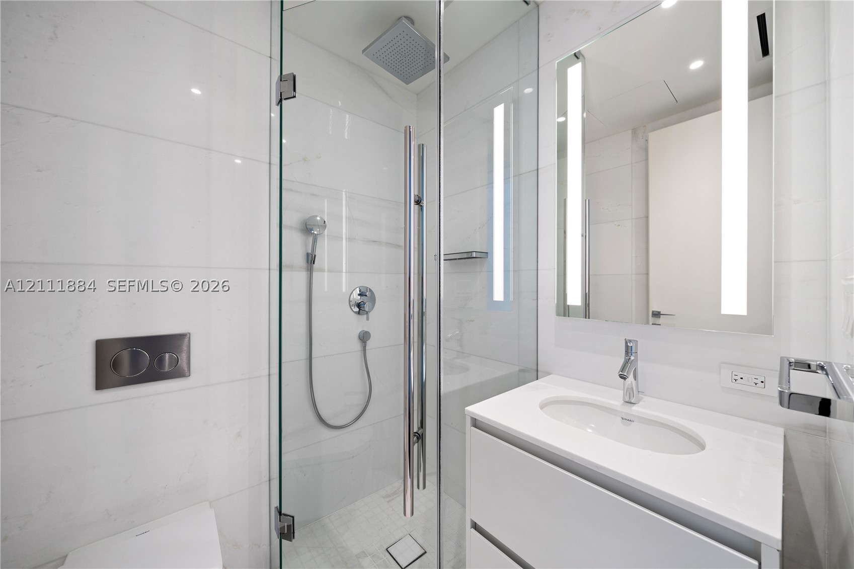 300 Biscayne Boulevard Way #3501E, Miami FL 33131