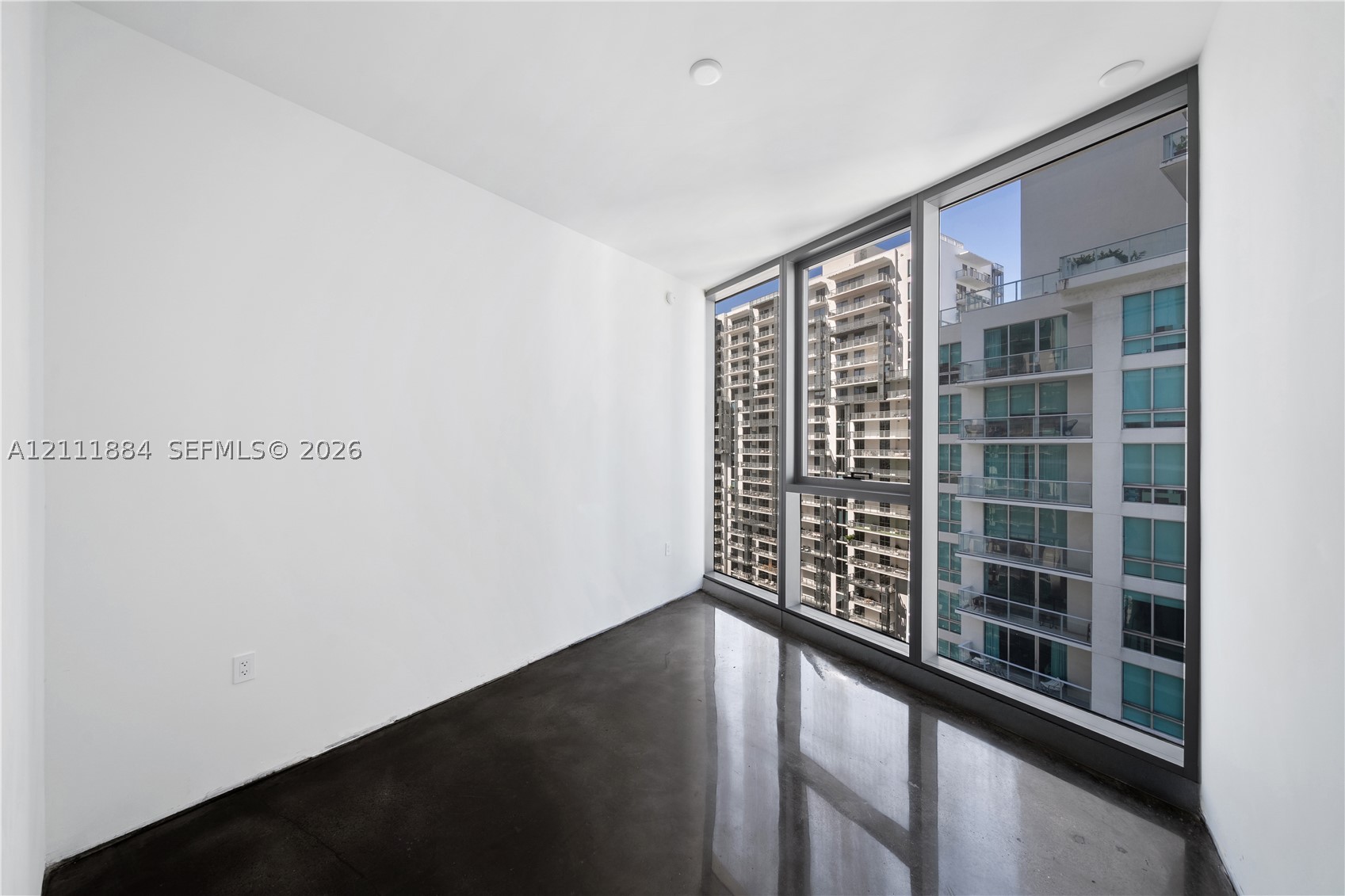 300 Biscayne Boulevard Way #3501E, Miami FL 33131