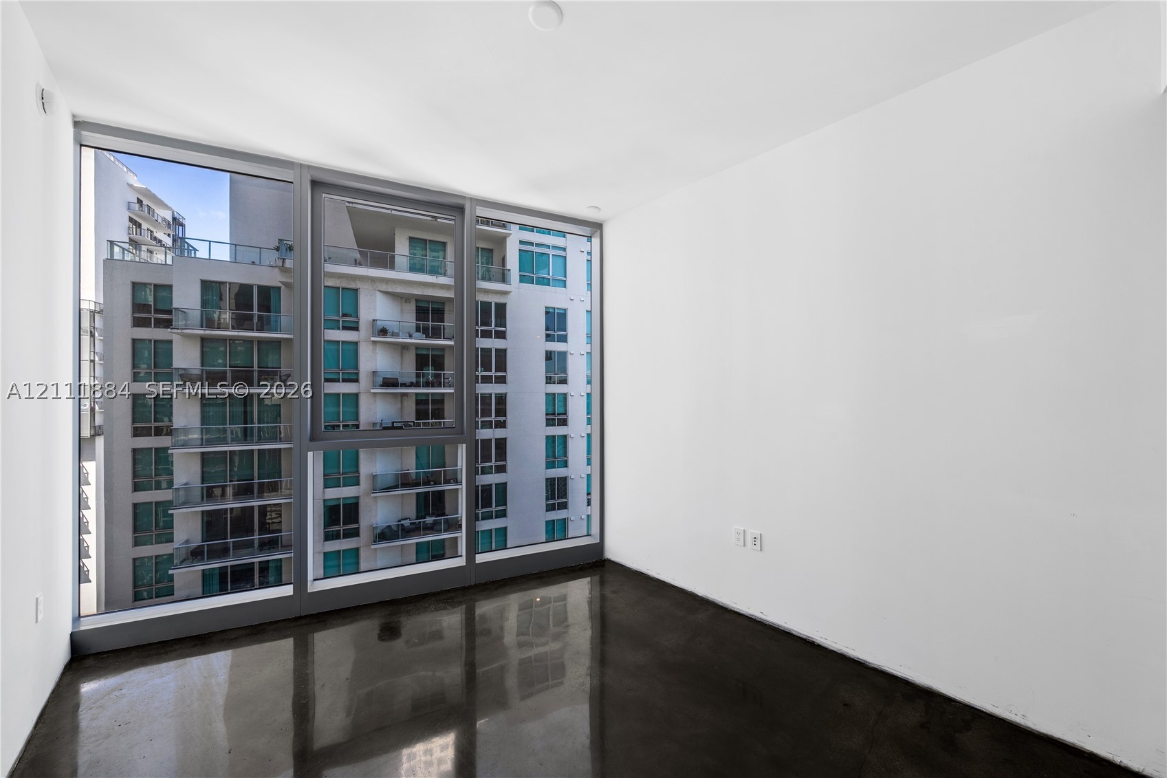 300 Biscayne Boulevard Way #3501E, Miami FL 33131