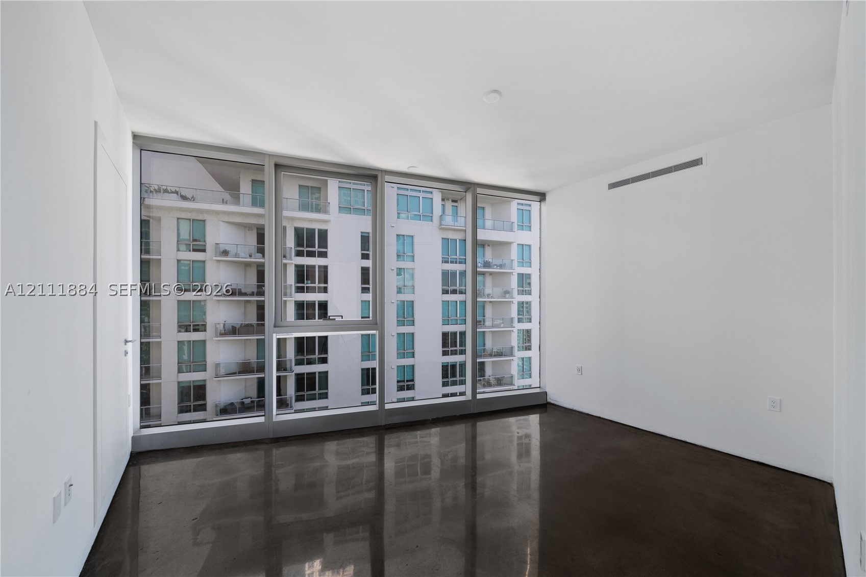 300 Biscayne Boulevard Way #3501E, Miami FL 33131