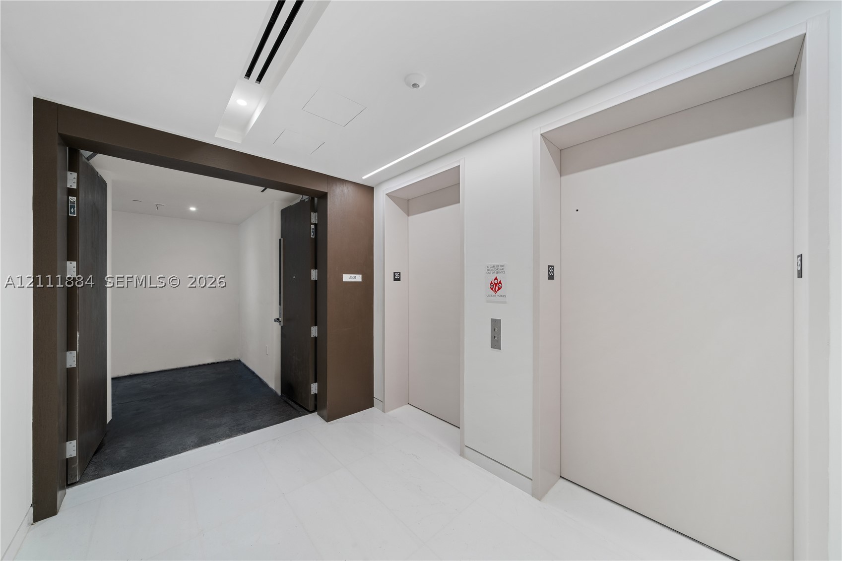 300 Biscayne Boulevard Way #3501E, Miami FL 33131