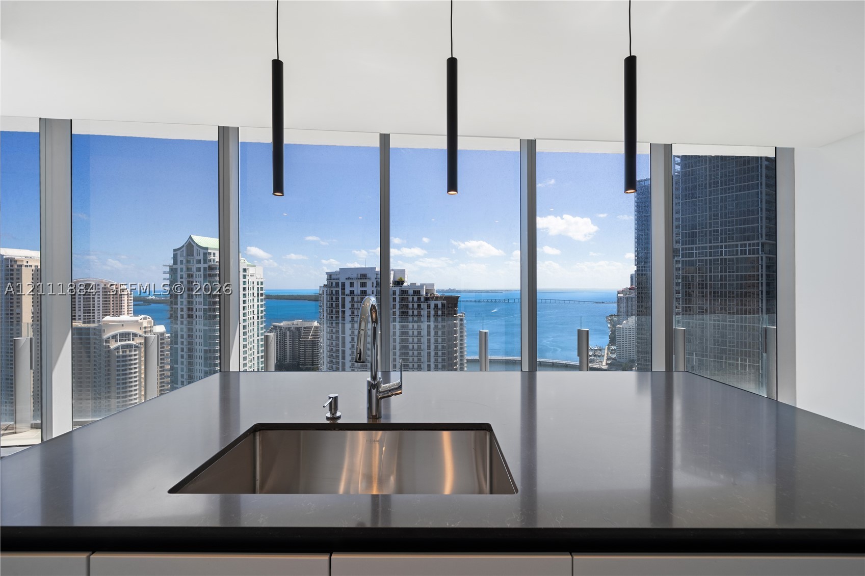 300 Biscayne Boulevard Way #3501E, Miami FL 33131