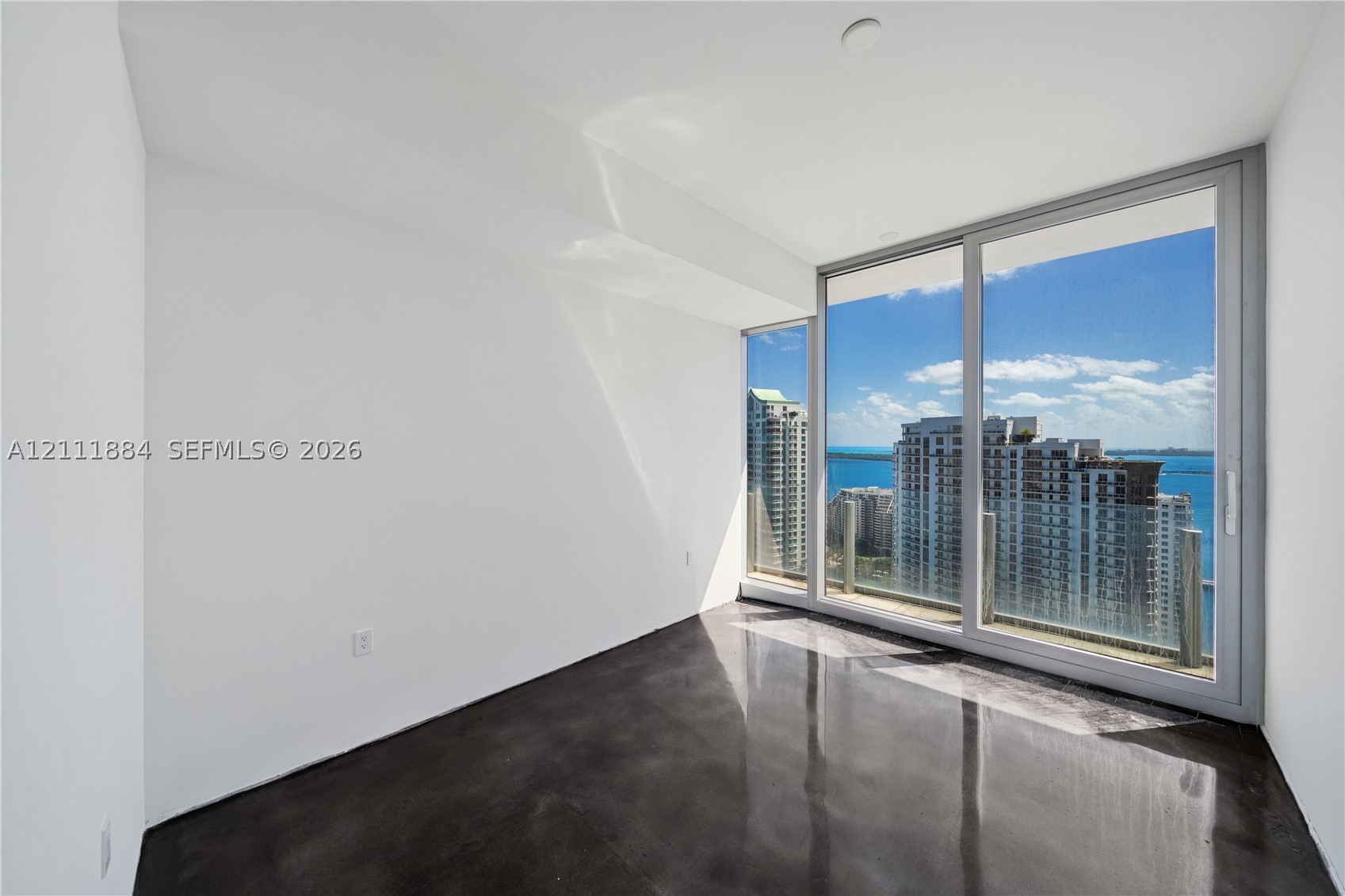 300 Biscayne Boulevard Way #3501E, Miami FL 33131