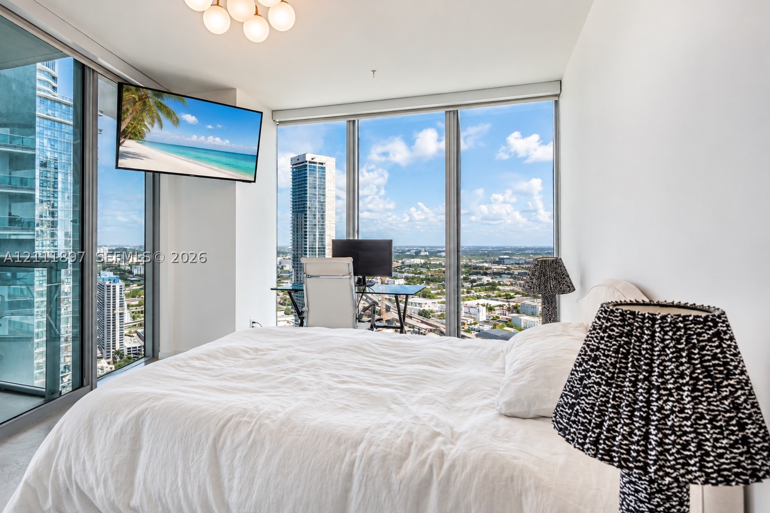 888 Biscayne Blvd #4312, Miami FL 33132