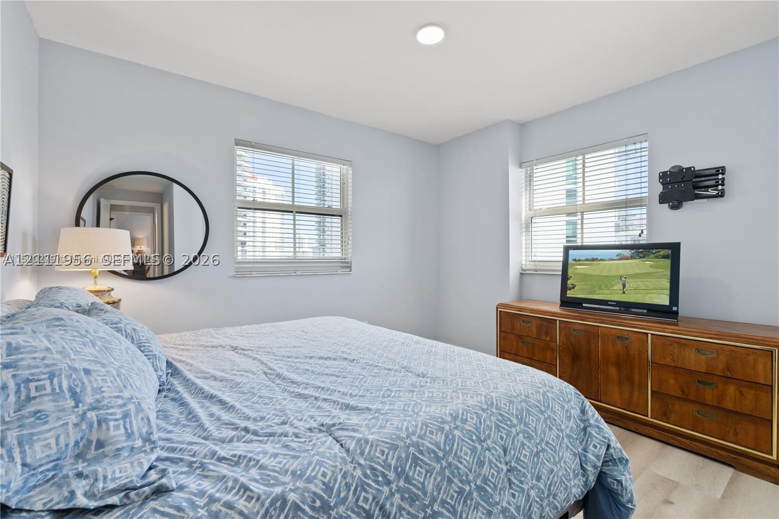 185 SE 14th Ter #1503, Miami FL 33131