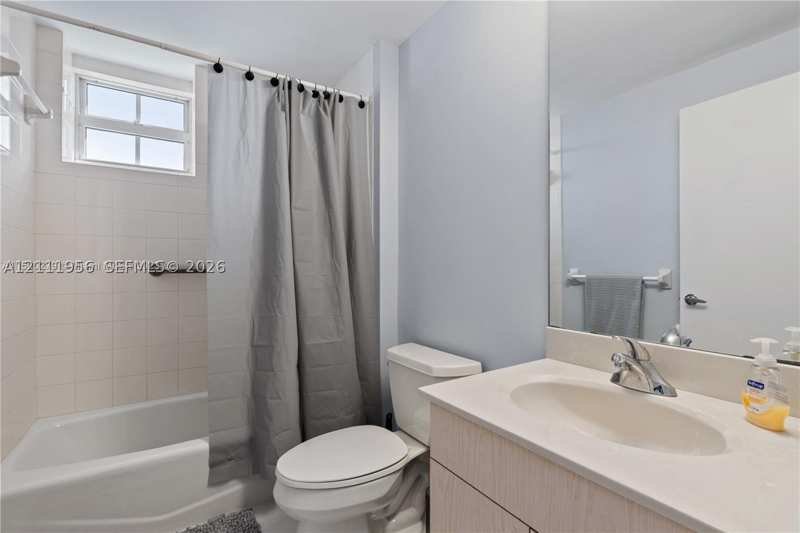 185 SE 14th Ter #1503, Miami FL 33131