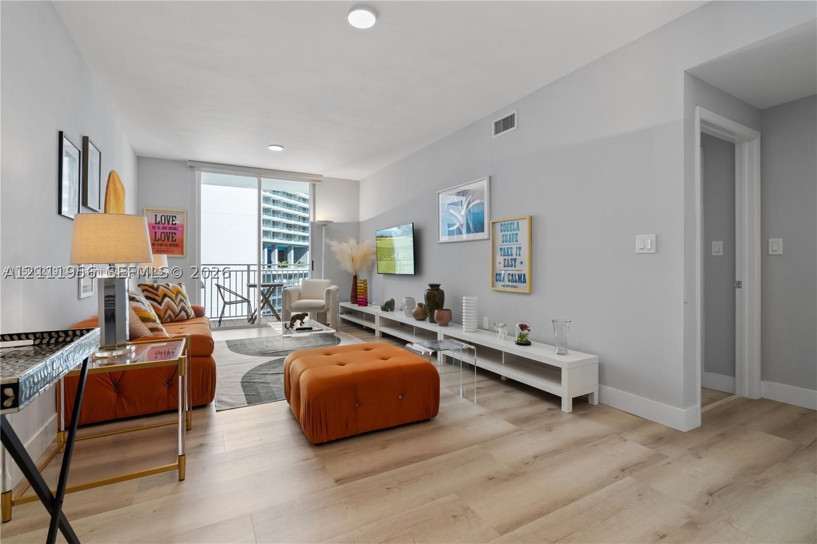185 SE 14th Ter #1503, Miami FL 33131