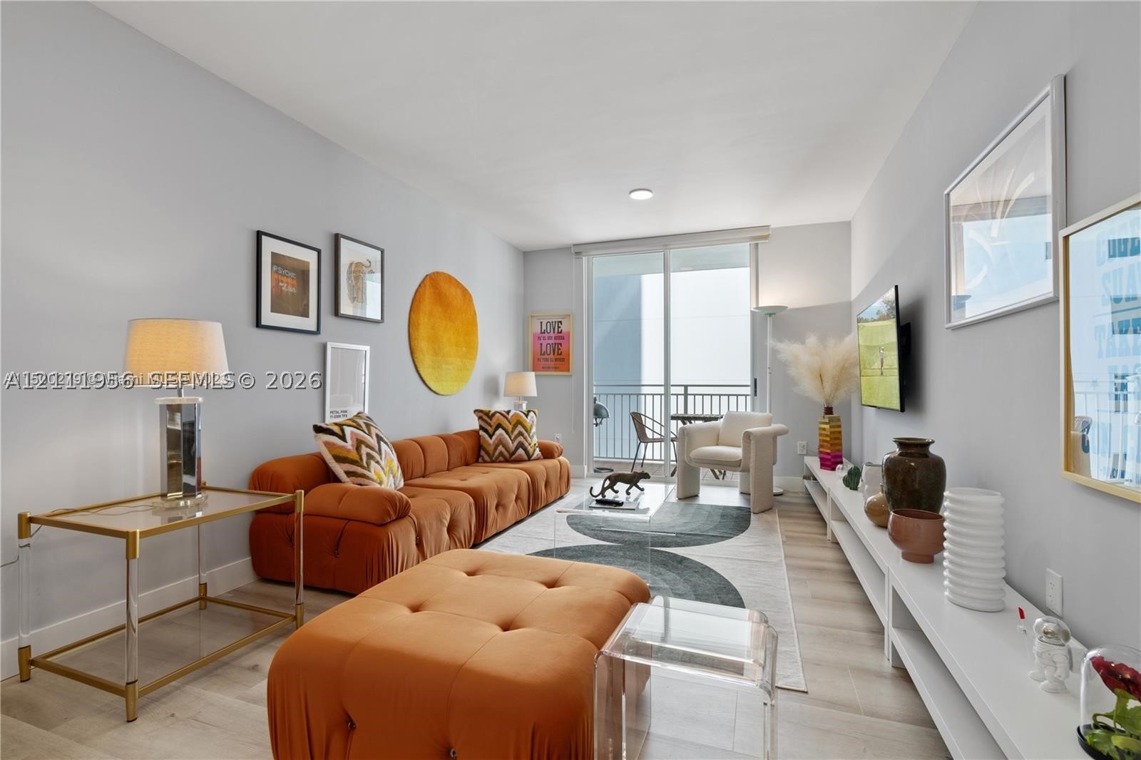 185 SE 14th Ter #1503, Miami FL 33131
