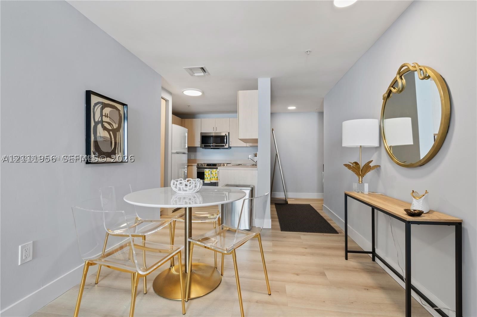 185 SE 14th Ter #1503, Miami FL 33131