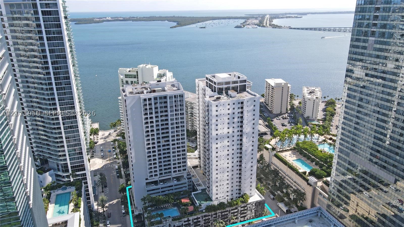 185 SE 14th Ter #1503, Miami FL 33131