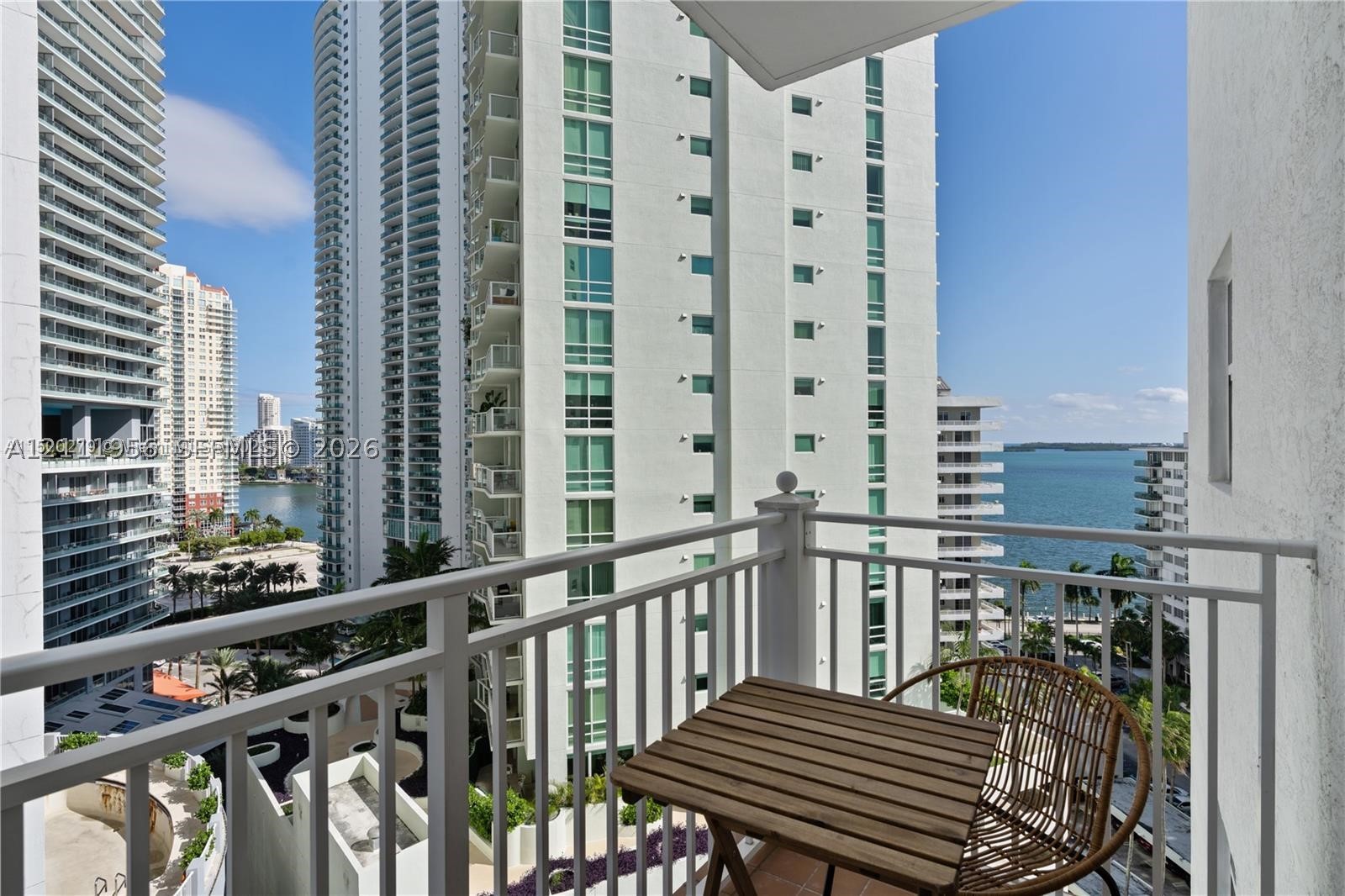 185 SE 14th Ter #1503, Miami FL 33131