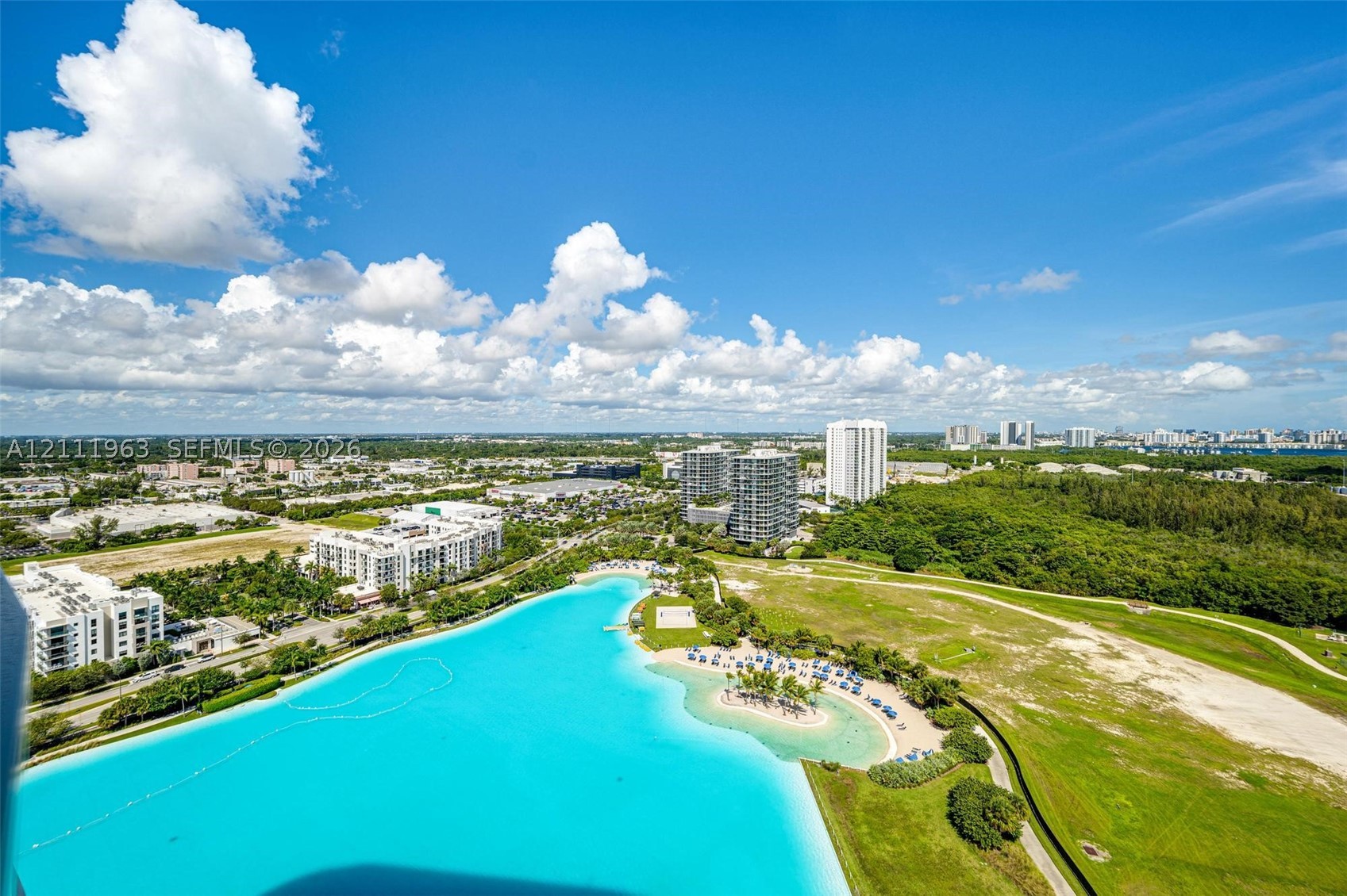 2411 Laguna Cir #2311, North Miami FL 33180