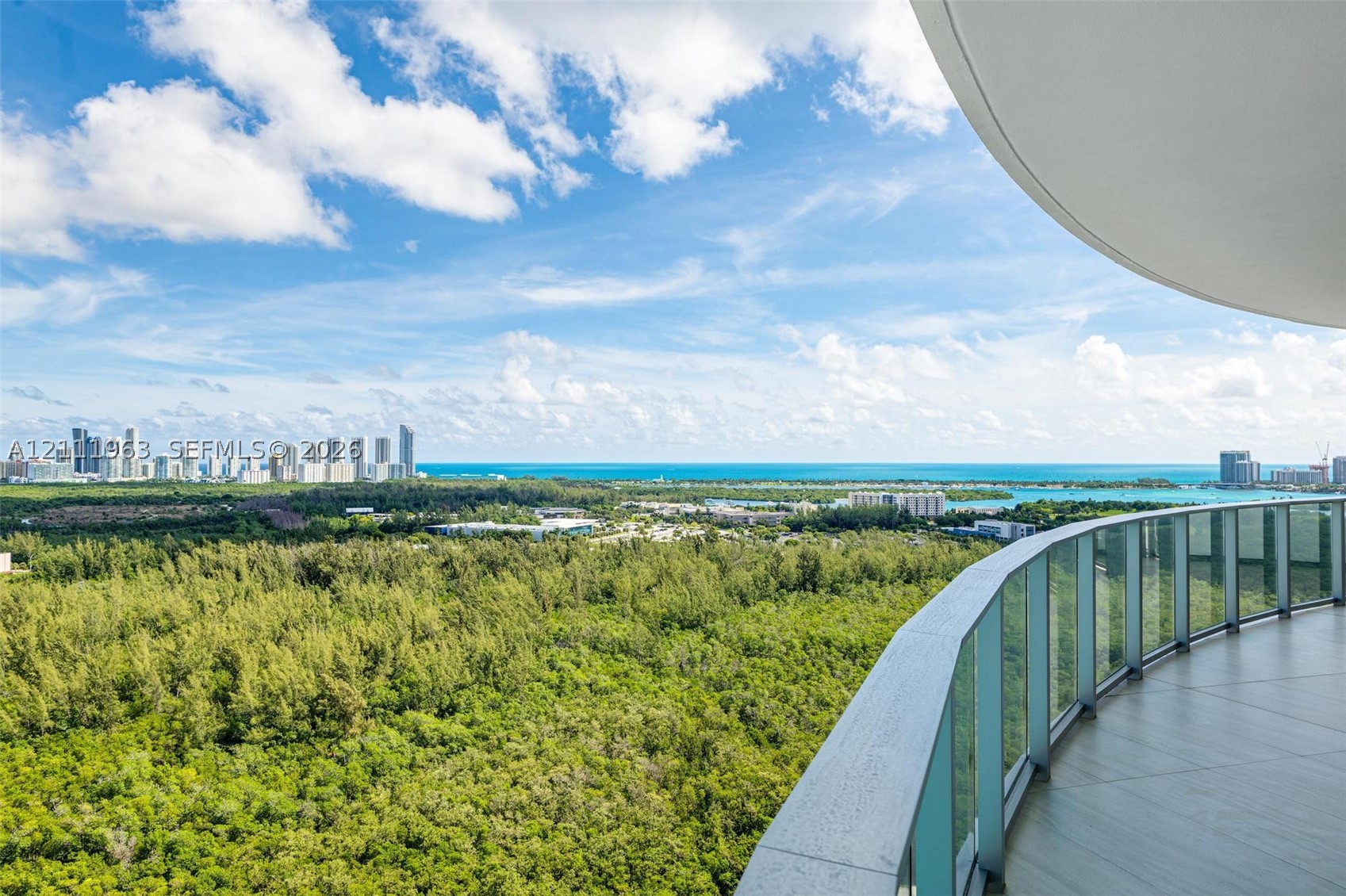 2411 Laguna Cir #2311, North Miami FL 33180