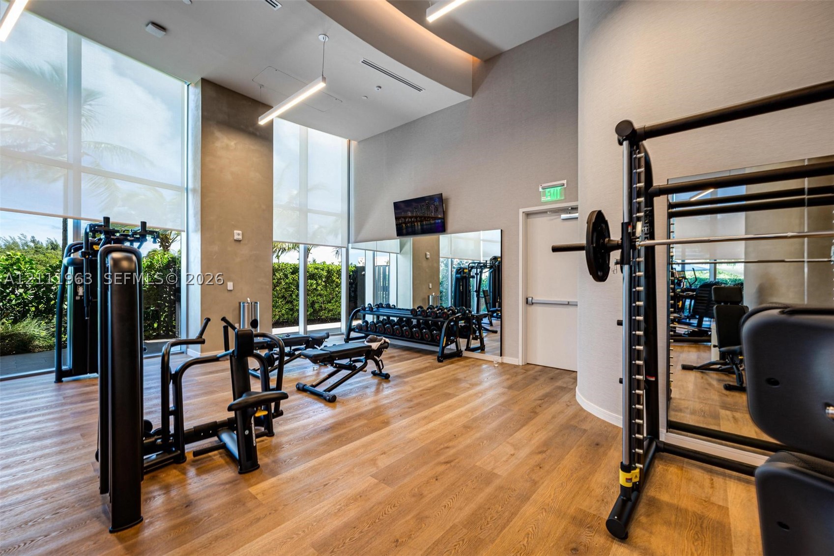 2411 Laguna Cir #2311, North Miami FL 33180