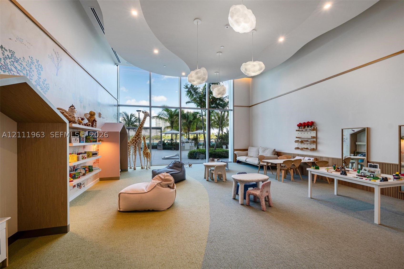 2411 Laguna Cir #2311, North Miami FL 33180